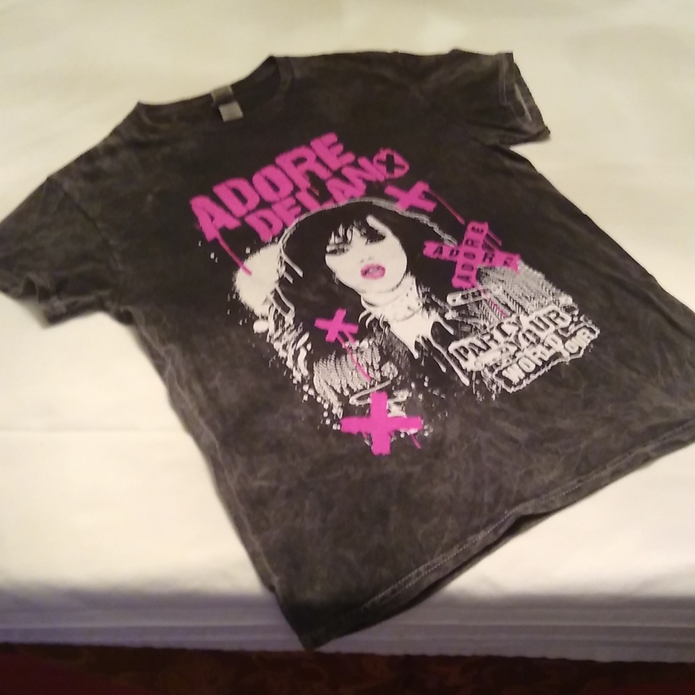 Adore Delano T-Shirt - Picture 2 of 7